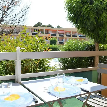 Bormes-les-mimosas, 2 Pieces, 4 Personnes - Fr-1-251-278 *