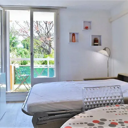 Bormes-les-mimosas, 2 Pieces, 4 Personnes - Fr-1-251-278
